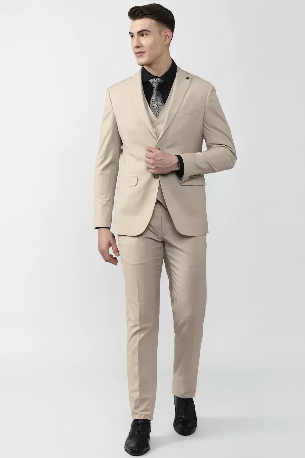 Peter England Men Beige Solid Slim Fit Formal Three Piece Suit