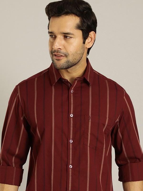 Men Striped Full Sleeve Cotton Shirt In Red