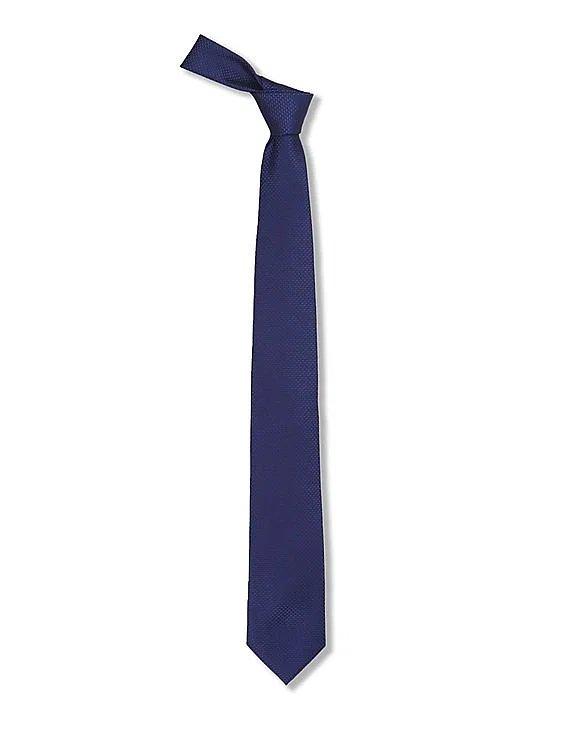 Men Dark Blue Textured Pattern Tie