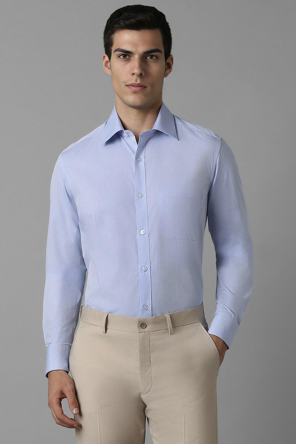 Men Blue Classic Fit Textured Full Sleeves Formal Shirt By Louis Philippe