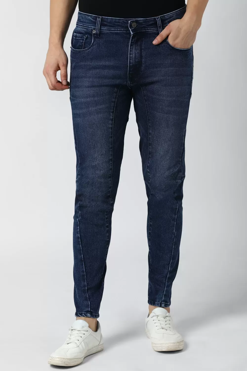 Buy Peter England Casuals Men Slim Fit Light Fade Jeans - Jeans for Men  23536682 | Myntra